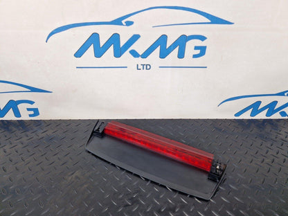 16-19 AUDI A4 B9 GENUINE OEM THIRD 3RD BRAKE LIGHT MIDDLE CENTRE TOP 8W5945097