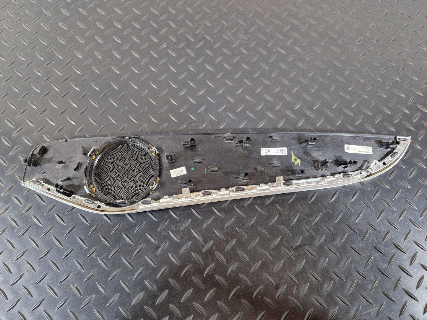 14-21 MERCEDES BENZ C300h W205 REAR LEFT DOOR PANEL TRIM A2057307522 A2057270000