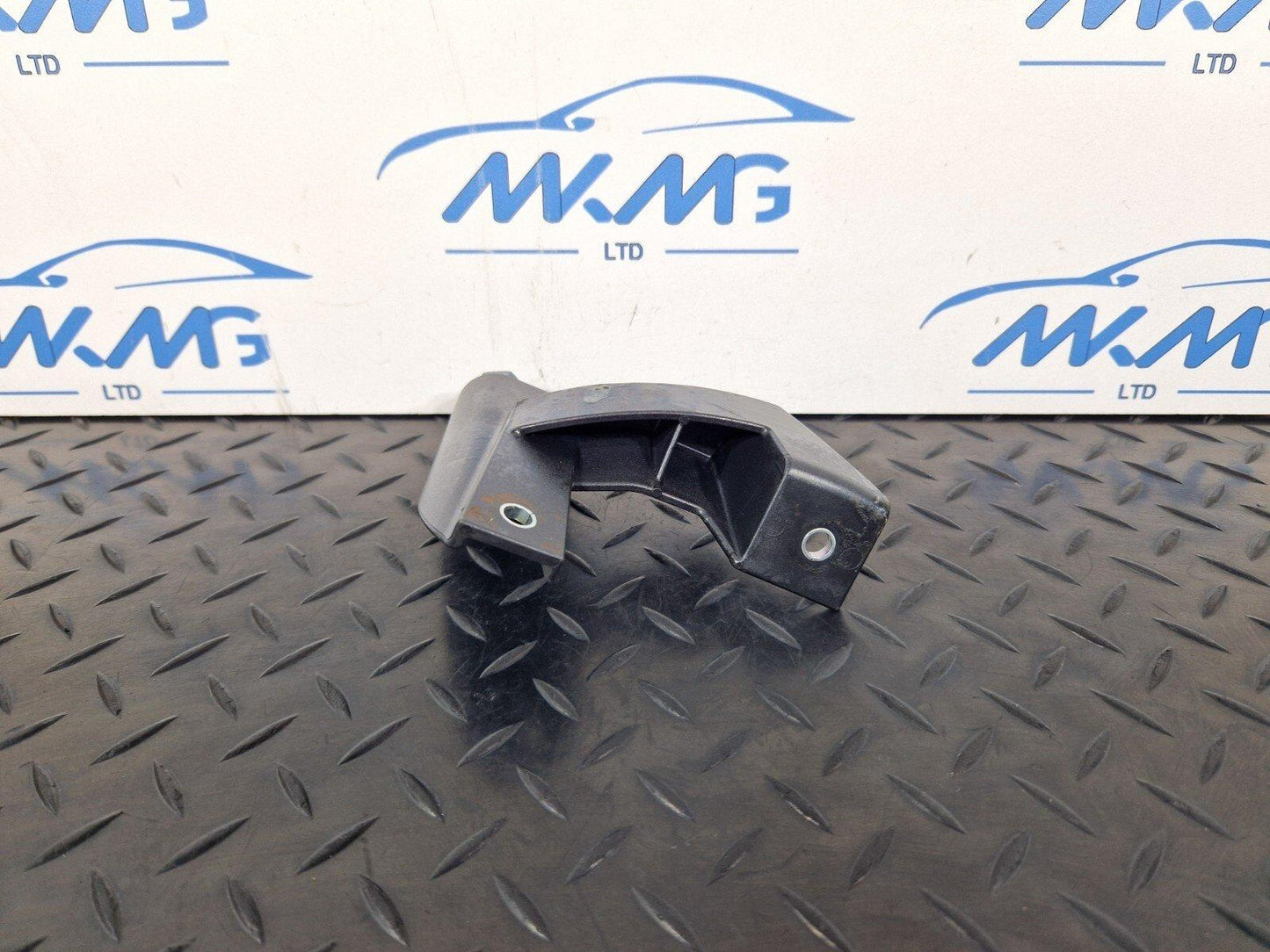 12-17 AUDI S5 CONVERTIBLE LEFT ROOF TOP HOOD RETAINING BRACKET 8F0825241B