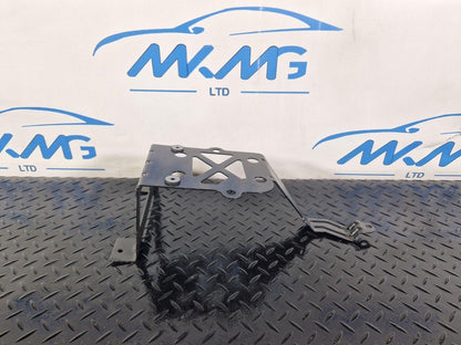 19-ON MERCEDES BENZ CLA C118 GENUINE HEATER MATRIX BRACKET HOLDER A2475010300