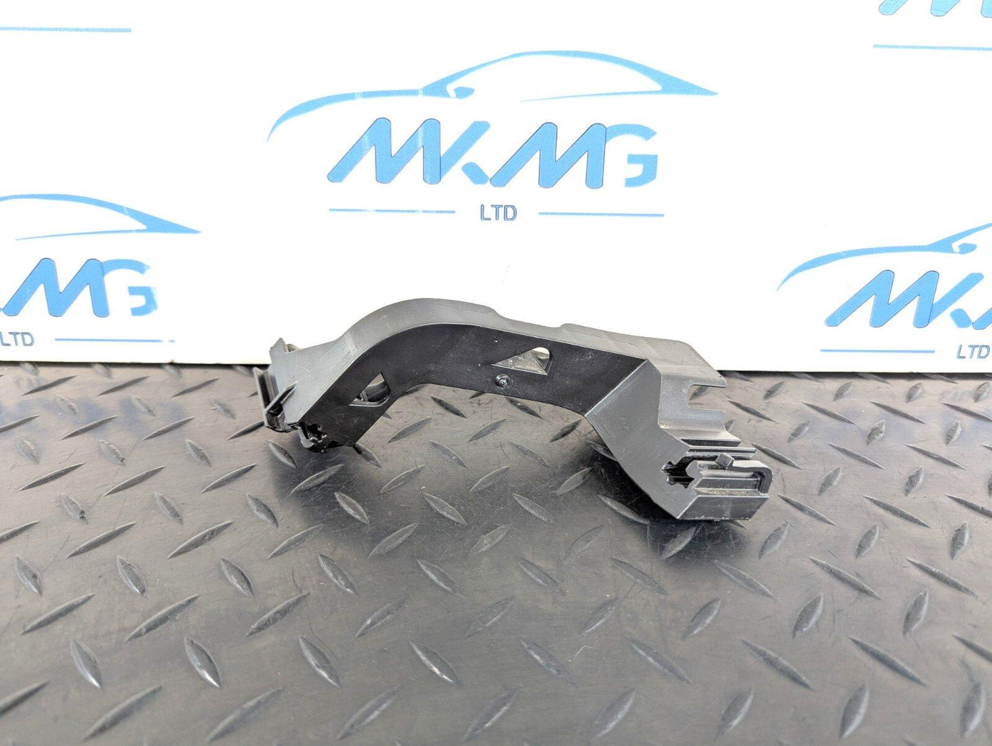11-19 MERCEDES BENZ ML W166 GENUINE DOOR LOCK BRACKET A1667330114