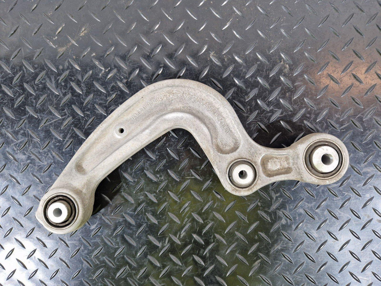 GENUINE AUDI A4 B9 A5 S5 F5 REAR LEFT OR RIGHT CONTROL ARM 8W0505361E