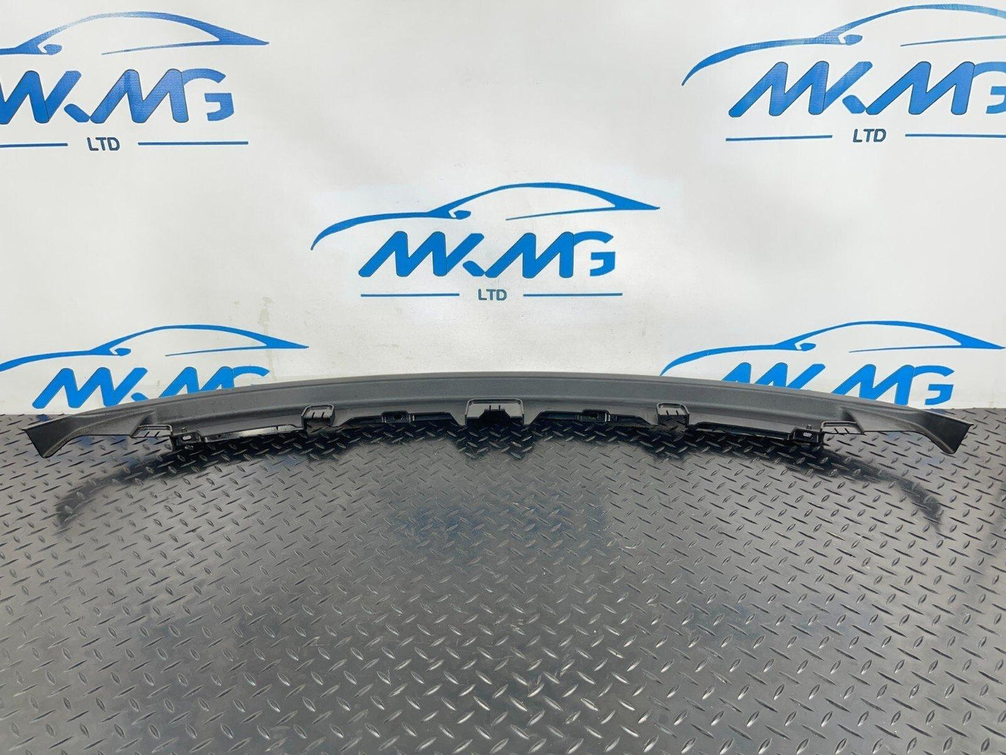20-ON BMW 2 SERIES F44 REAR WINDOW LOWER TRIM BEAUTIFIER 7475714