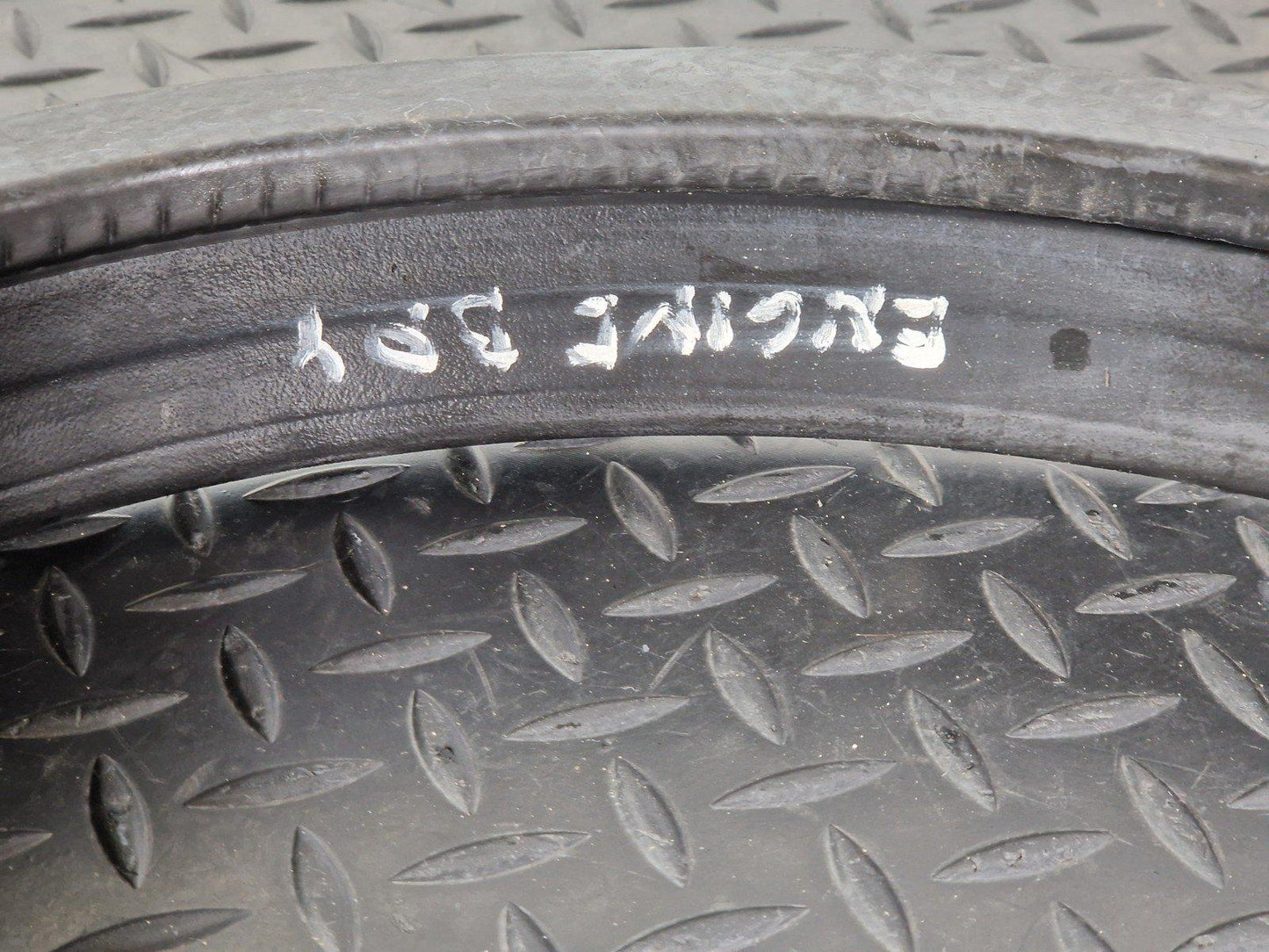 12-18 MERCEDES BENZ B-CLASS W246 GENUINE ENGINE RUBBER SEAL OEM A2468310042