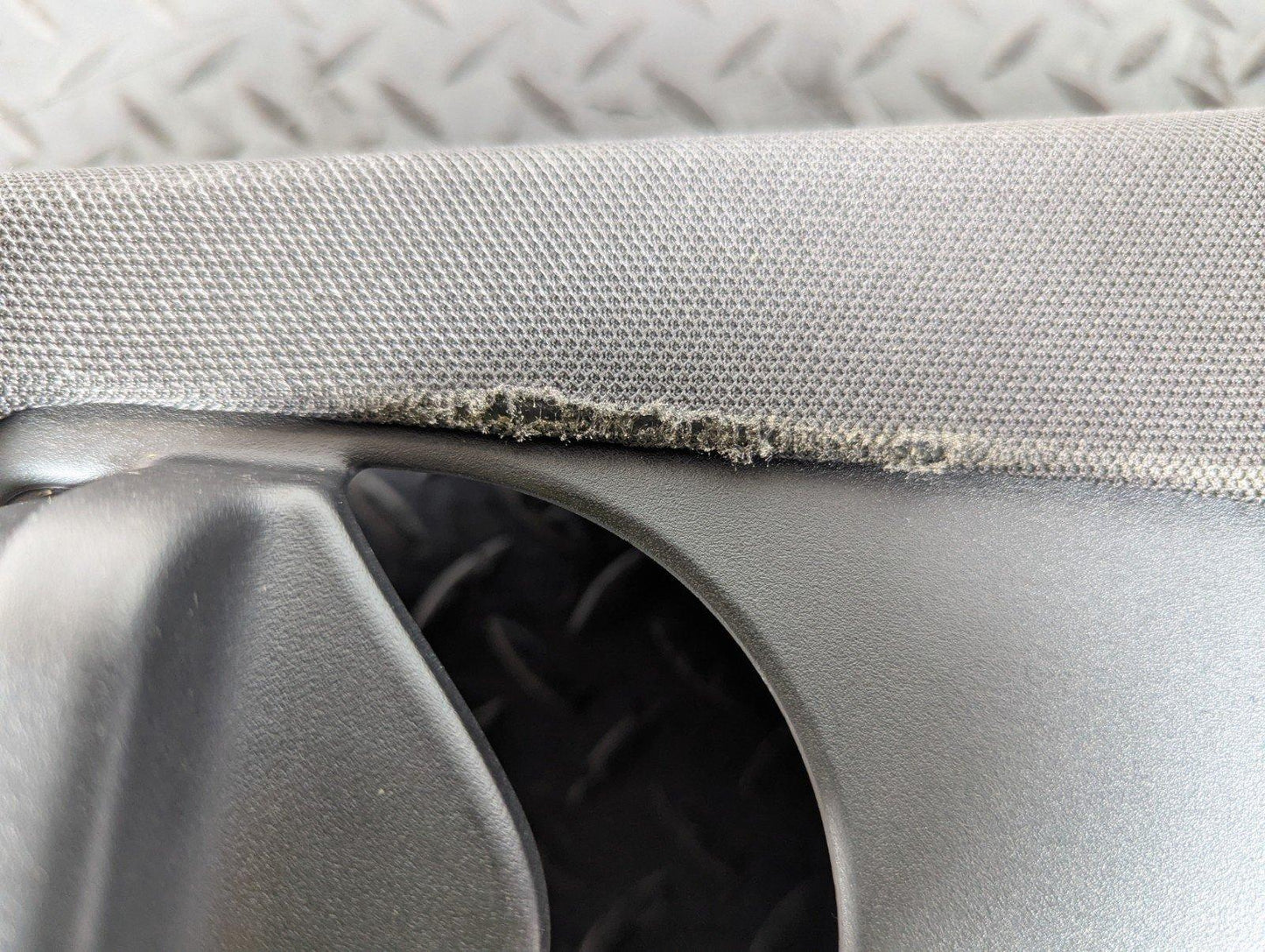13-19 MERCEDES BENZ CLA C117 GENUINE LEFT SIDE B PILLAR TRIM A1176900525