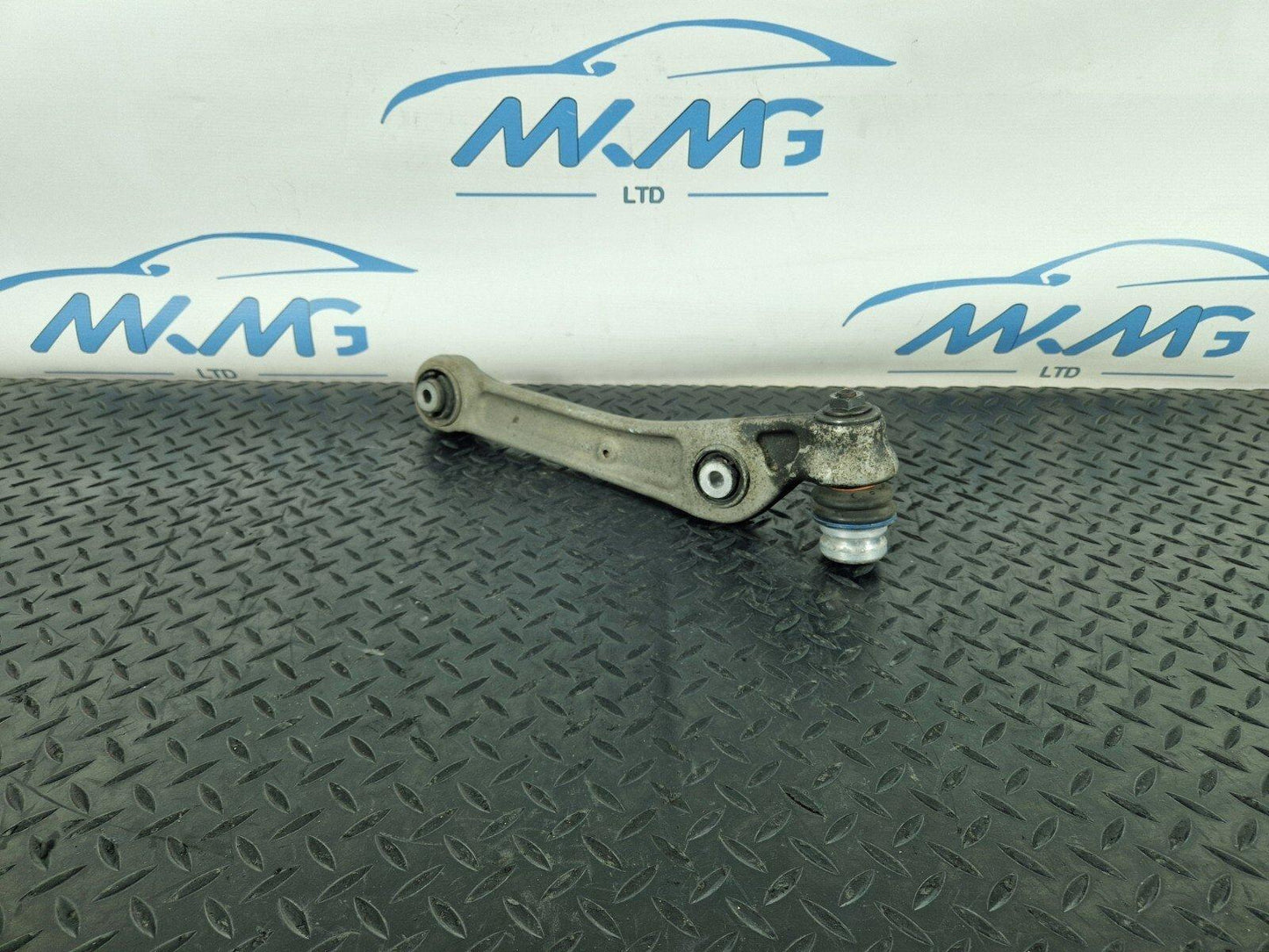 16-19 AUDI A4 B9 GENUINE OEM FRONT LEFT DRIVER O/S CONTROL ARM 8W0407155A