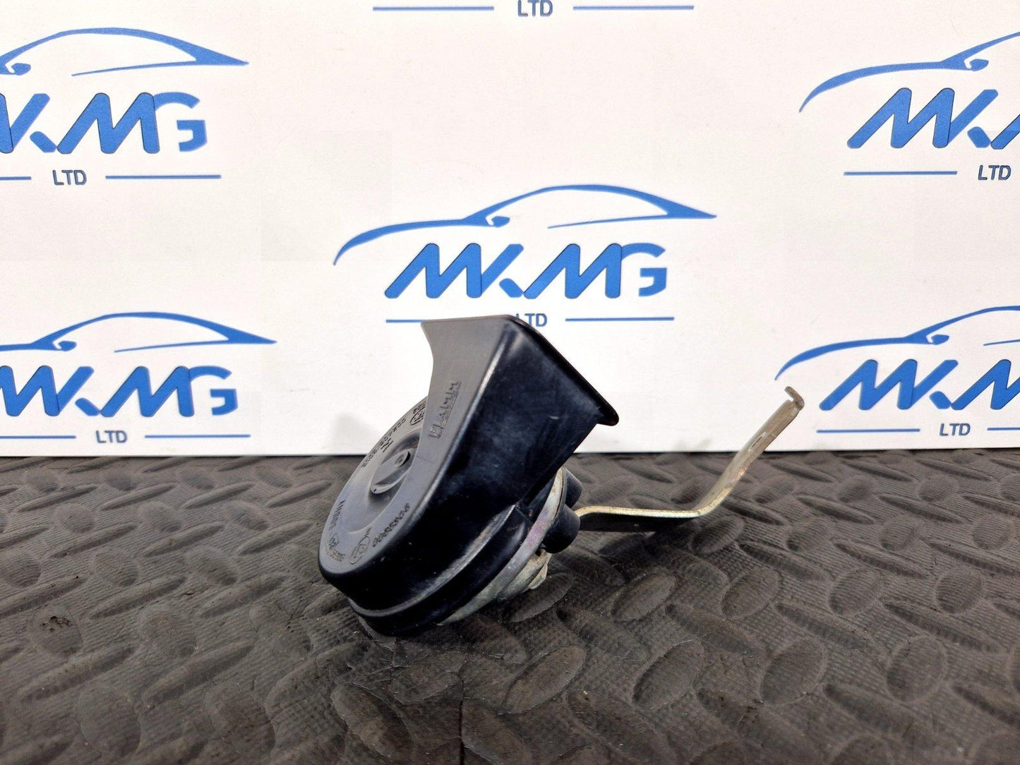 12-18 MERCEDES BENZ W176 ALARM SIREN HORN SIGNAL A0065428620