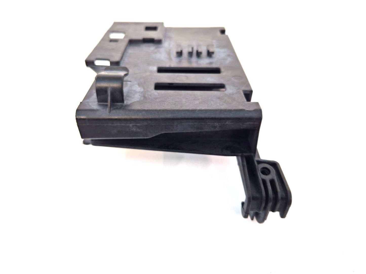 12-18 MERCEDES A-CLASS W176 GENUINE GEARBOX CONTROL UNIT BRACKET A2465452940