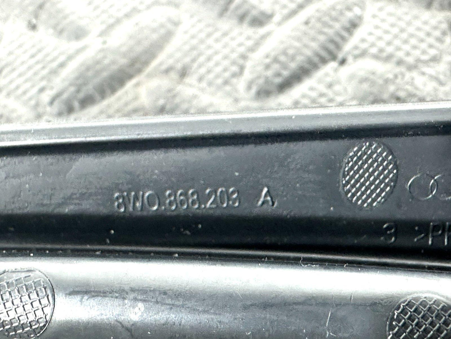 16-19 AUDI A4 B9 SALOON GENUINE LEFT PASSENGER SIDE A PILLAR TRIM 8W0868203