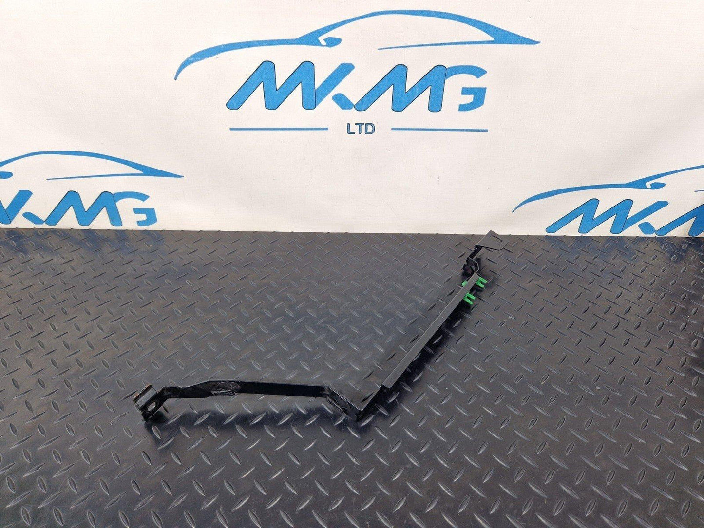 12-17 AUDI S5 CONVERTIBLE HYDRAULIC PUMP CONTROL BRACKET 8F0871459 1K0937545M
