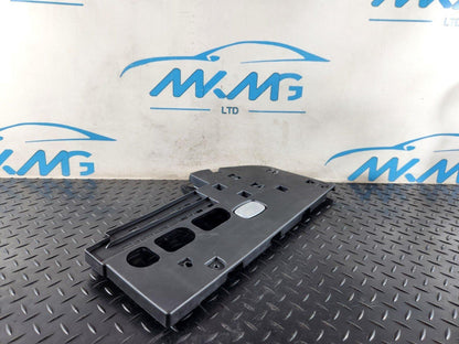 19-ON MERCEDES B CLASS W247 FRONT LEFT DASHBOARD LOWER TRIM COVER A2476809000