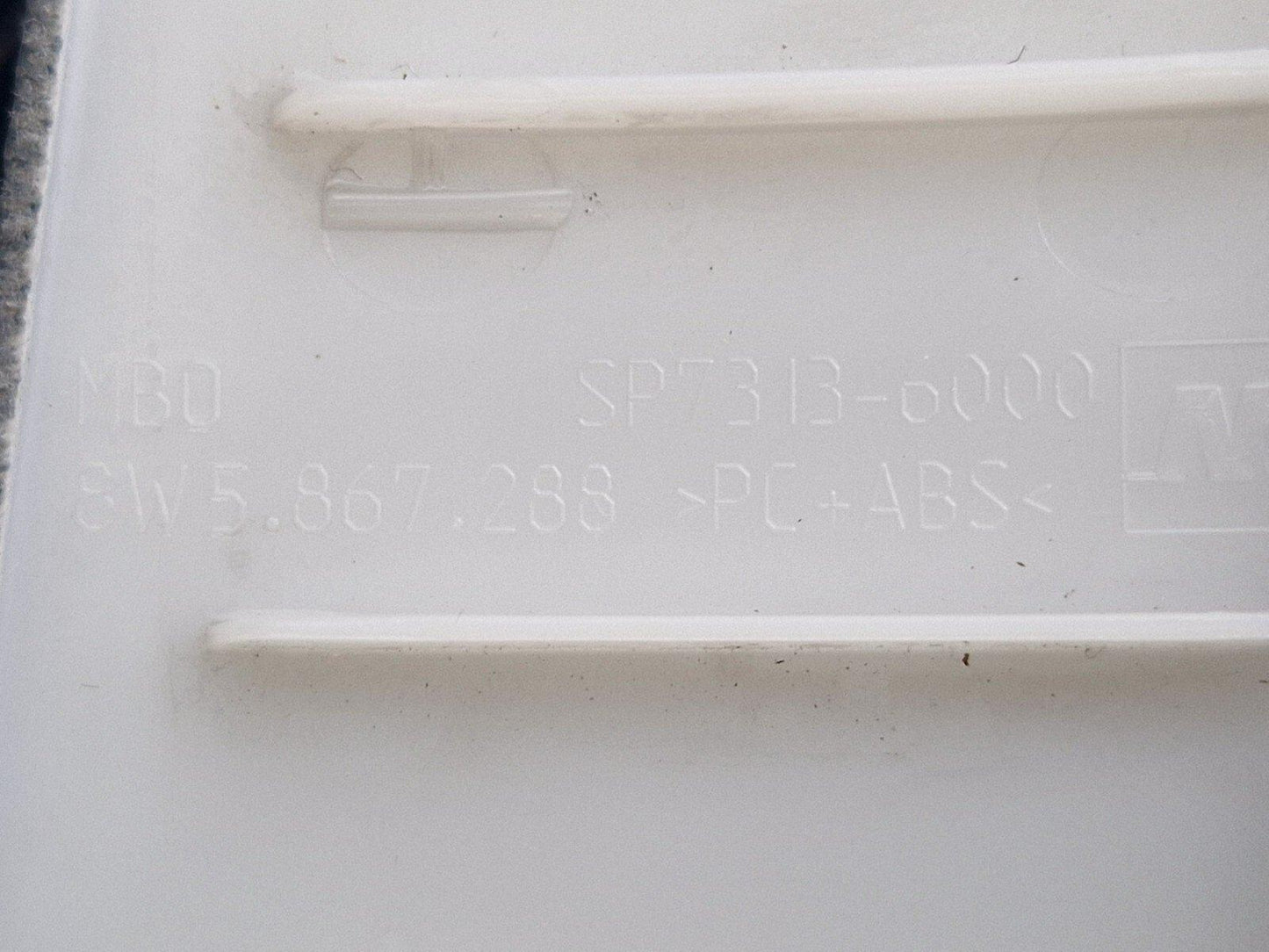 16-19 AUDI A4 B9 SALOON GENUINE REAR RIGHT C-PILLAR TRIM 8W5867288