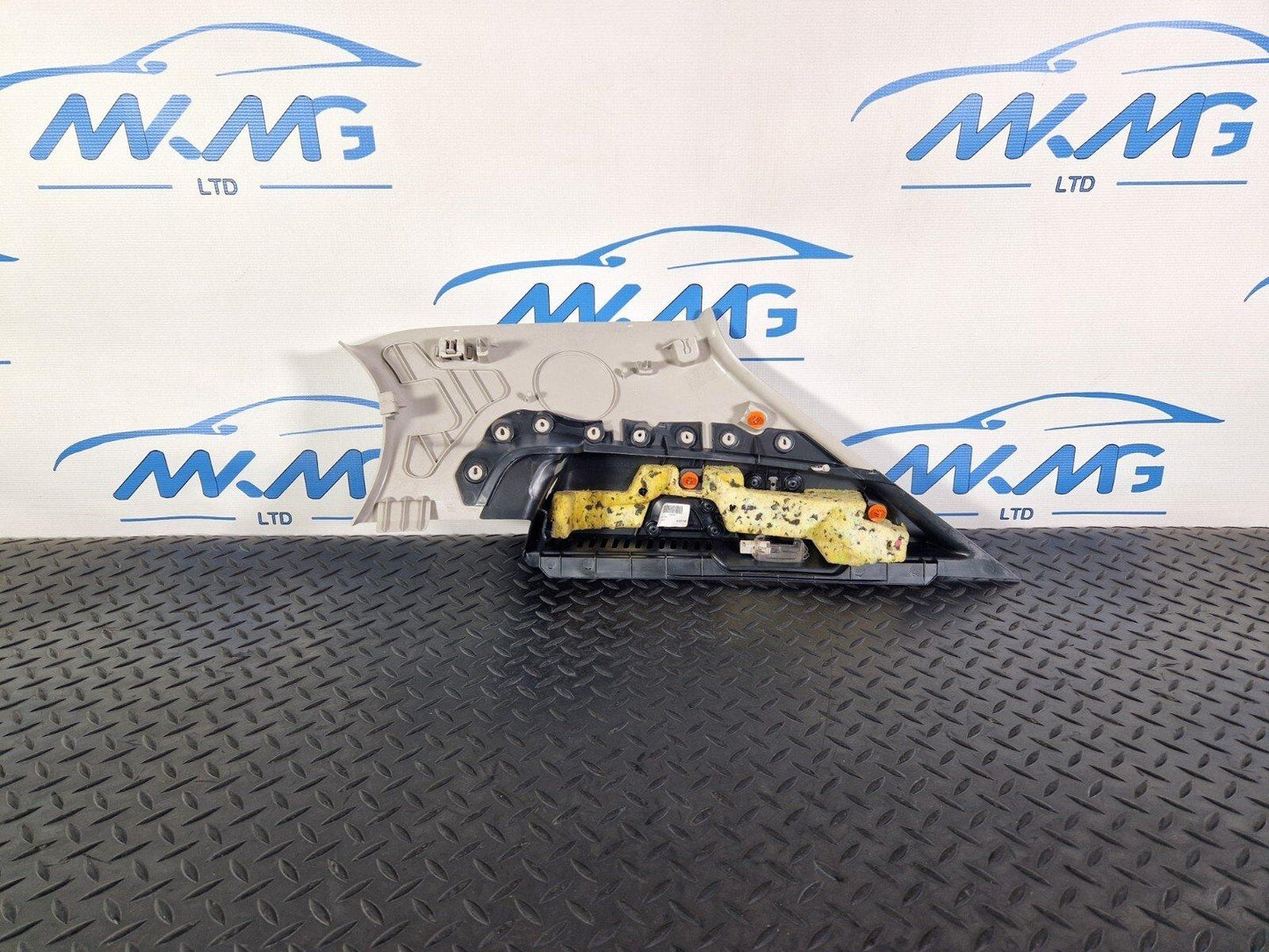 14-19 MERCEDES BENZ GLA X156 OEM BOOT REAR LEFT C-PILLAR TRIM A1566904300