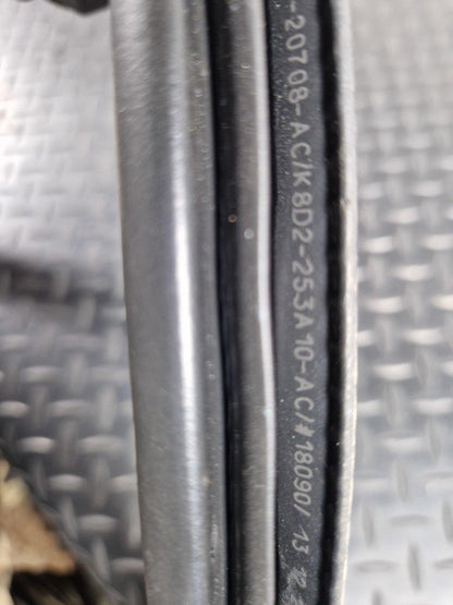 19-ON RANGE ROVER EVOQUE L551 GENUINE REAR RIGHT O/S DOOR SEAL K8D2-253A10-AC