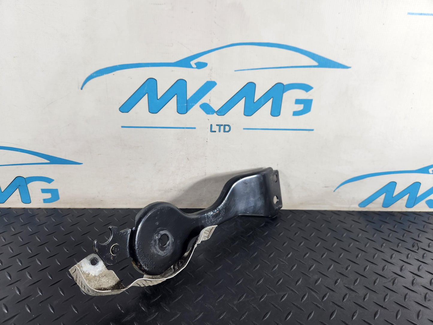 19-ON RANGE ROVER EVOQUE L551 REAR LEFT N/S SIDE SUSPENSION BRACKET J9C35C365AF