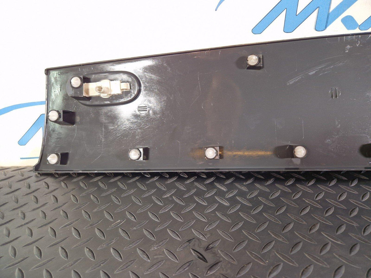 18-ON MERCEDES BENZ SPRINTER W907 REAR RIGHT SIDE COVER TRIM PANEL A9106907300