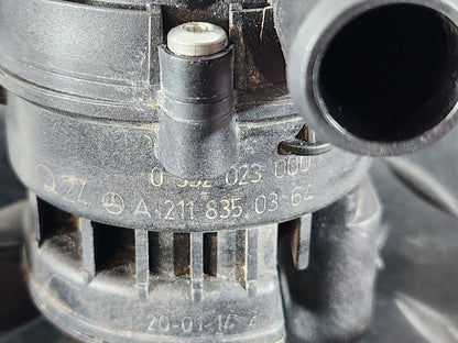 19-ON MERCEDES B CLASS W247  GENUINE AUXILIARY WATER PUMP A2118350364