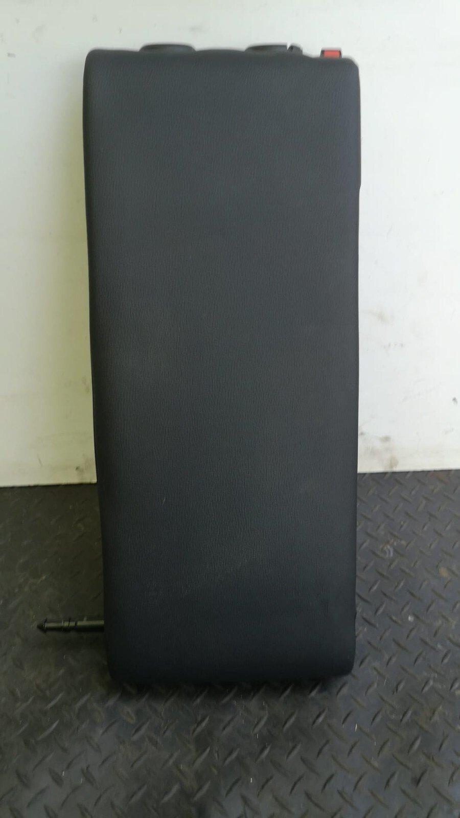 2019 MERCEDES BENZ A-CLASS W177 GENUINE REAR CENTRE SEAT IN HALF LEATHER BLACK