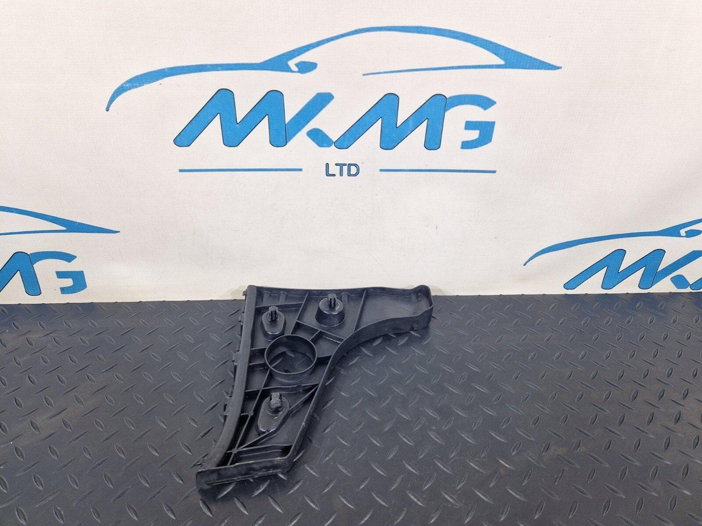 15-18 AUDI A7 4G OEM GENUINE REAR LEFT BUMPER BRACKET 4G8807453B