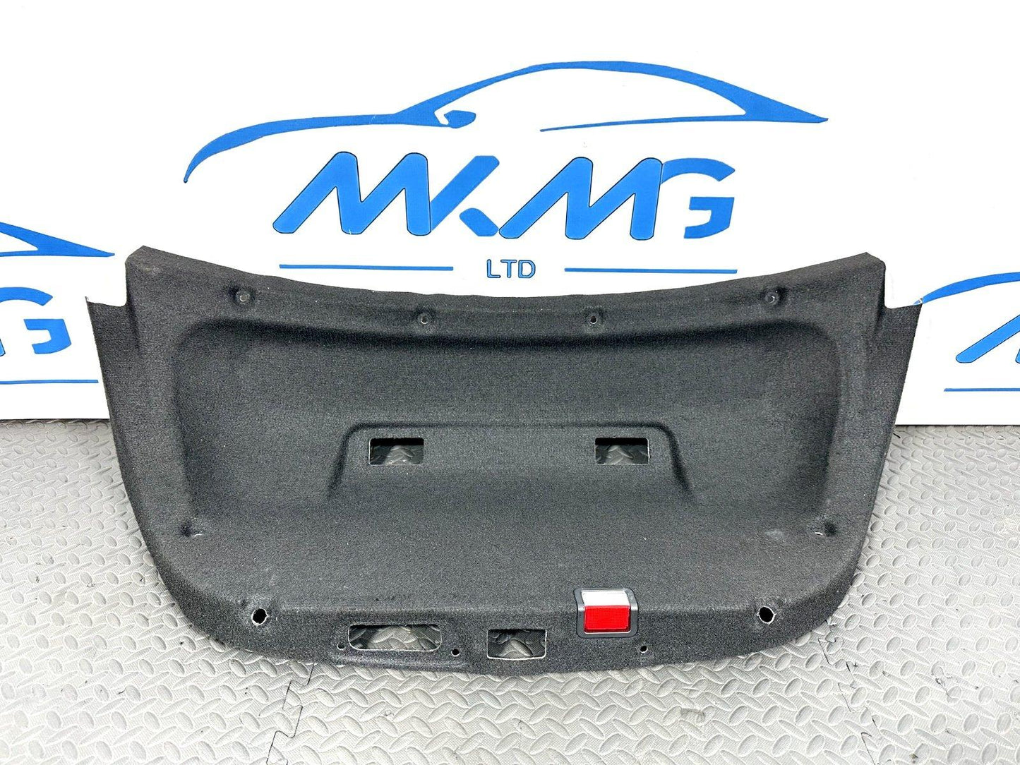 14-21 MERCEDES BENZ C300 W205 SALOON BOOTLID TAILGATE COVER TRIM A2056940025