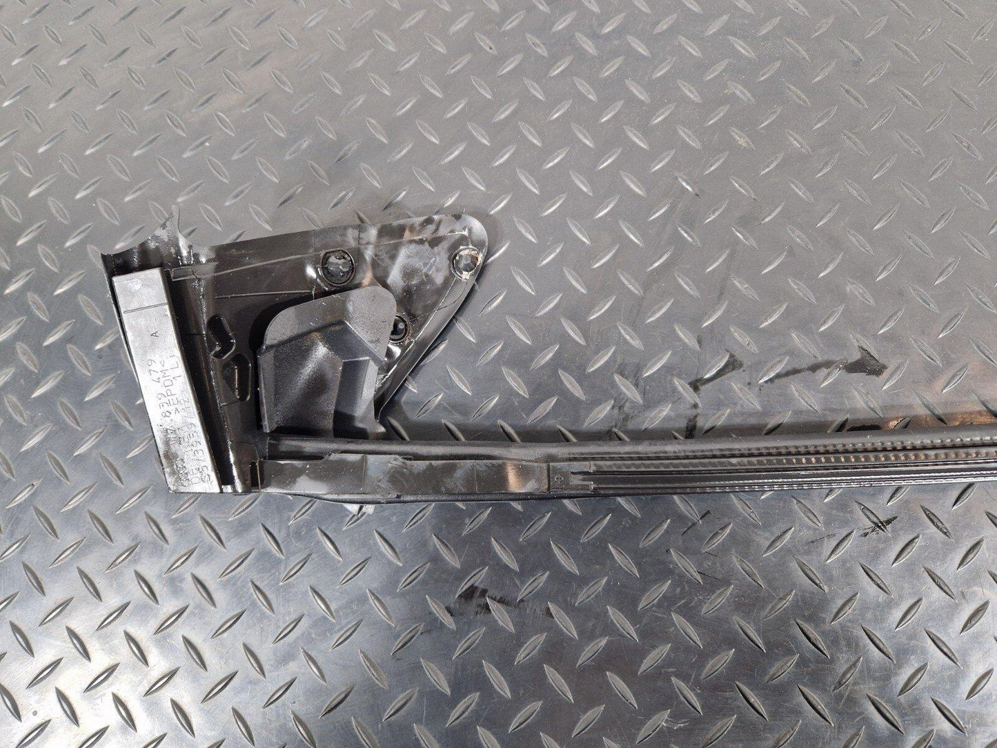 16-24 AUDI A5 F5 CONVERTIBLE LEFT INNER WINDOW APERTURE SEAL 8W7839479