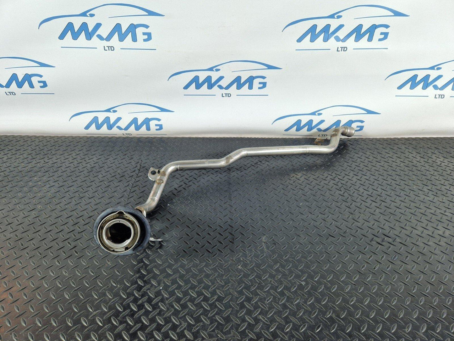 14-20 MERCEDES GLA X156 GENUINE DIESEL FUEL FILLER NECK PIPE HOSE A2464701220
