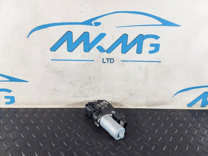 19-ON MERCEDES BENZ B CLASS W247 PANORAMIC SUNROOF MOTOR A2139067003