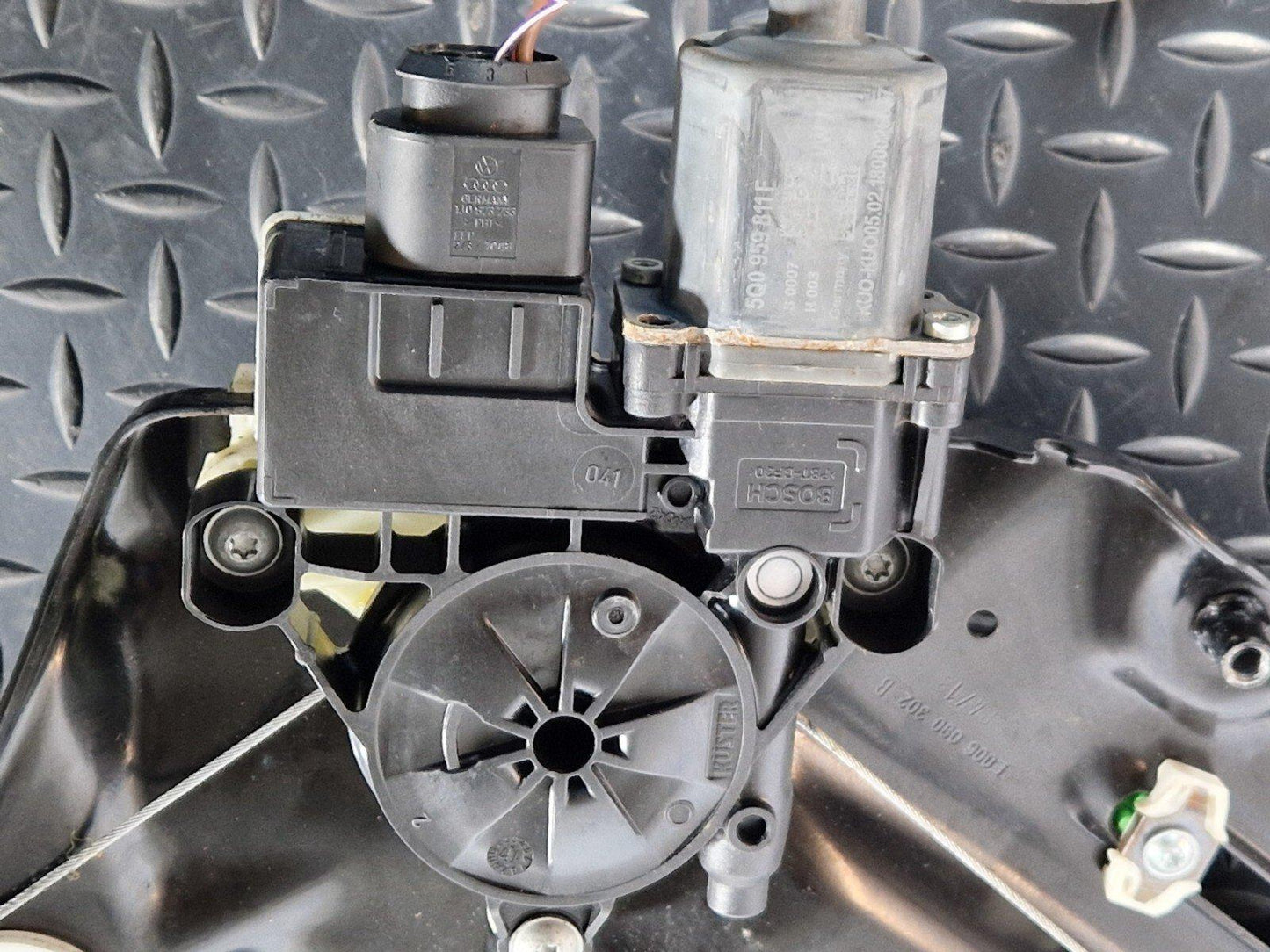 16-24 AUDI A5 F5 COMPLETE WINDOW MECHANISM RIGHT REAR 8W7839398A