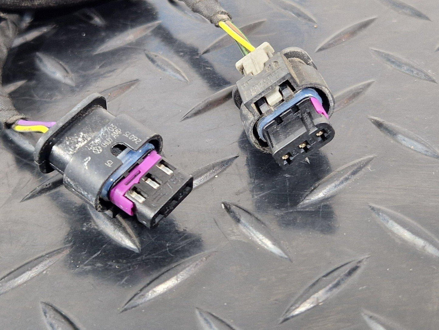 16-19 AUDI A4 B9 GENUINE REAR BUMPER PARKING SENSOR WIRING LOOM 8W0971104A