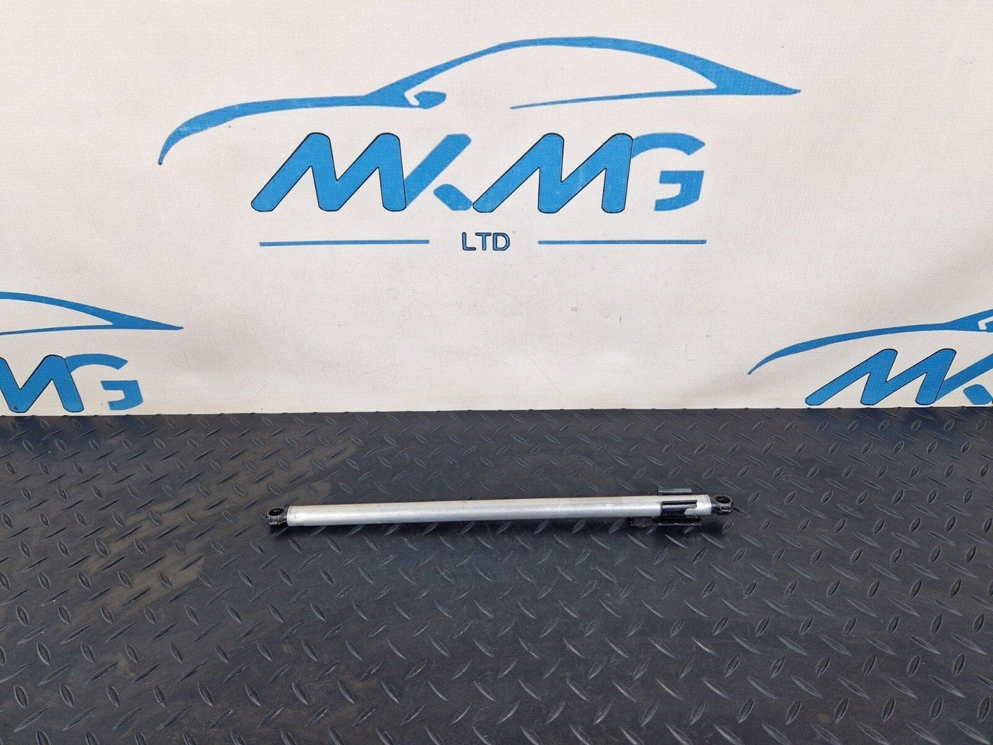 15-18 AUDI A7 4G GENUINE OEM REAR LEFT N/S BOOT TAILGATE GAS STRUT 4G8827857S