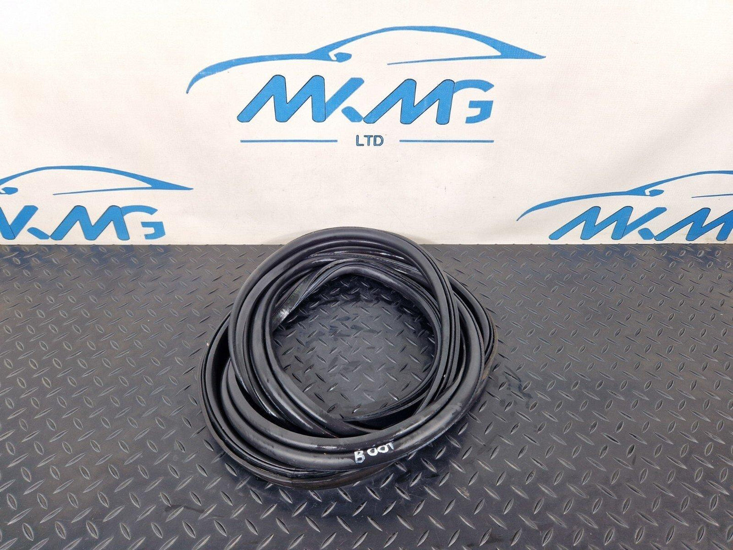 12-18 BMW 3 SERIES F30 F31 TAILGATE BOOTLID TRUNK RUBBER SEAL 7263092