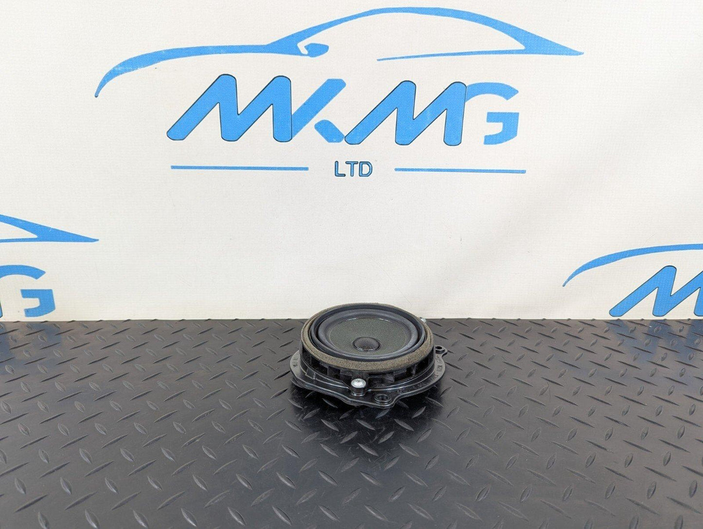 16-22 BMW X1 F48 GENUINE OEM REAR RIGHT DOOR SOUND SPEAKER WITH BRACKET 7350554