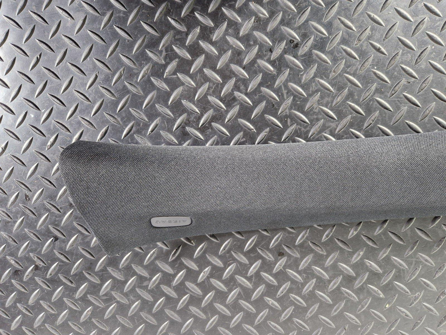18-ON MERCEDES BENZ A CLASS W177 FRONT RIGHT O/S A-PILLAR TRIM COVER & SPEAKER