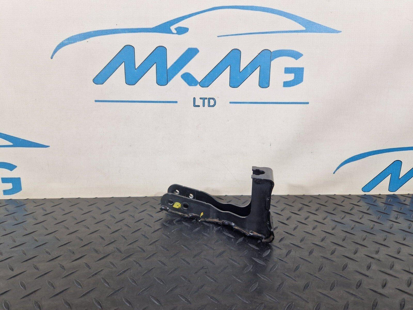 10-17 AUDI A8 4H FRONT RIGHT O/S UNDERRUN BAR BRACKET MOUNT 4H0399634B