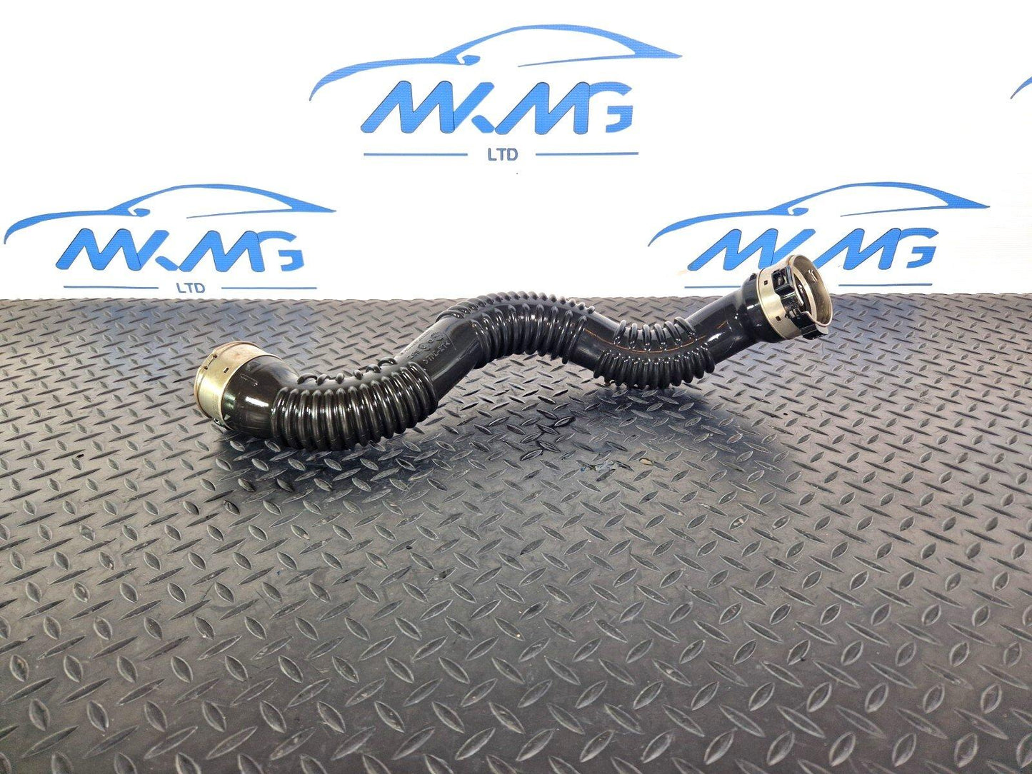 14-20 MERCEDES BENZ GLA 200 X156 OEM INTERCOOLER PIPE A2465200001