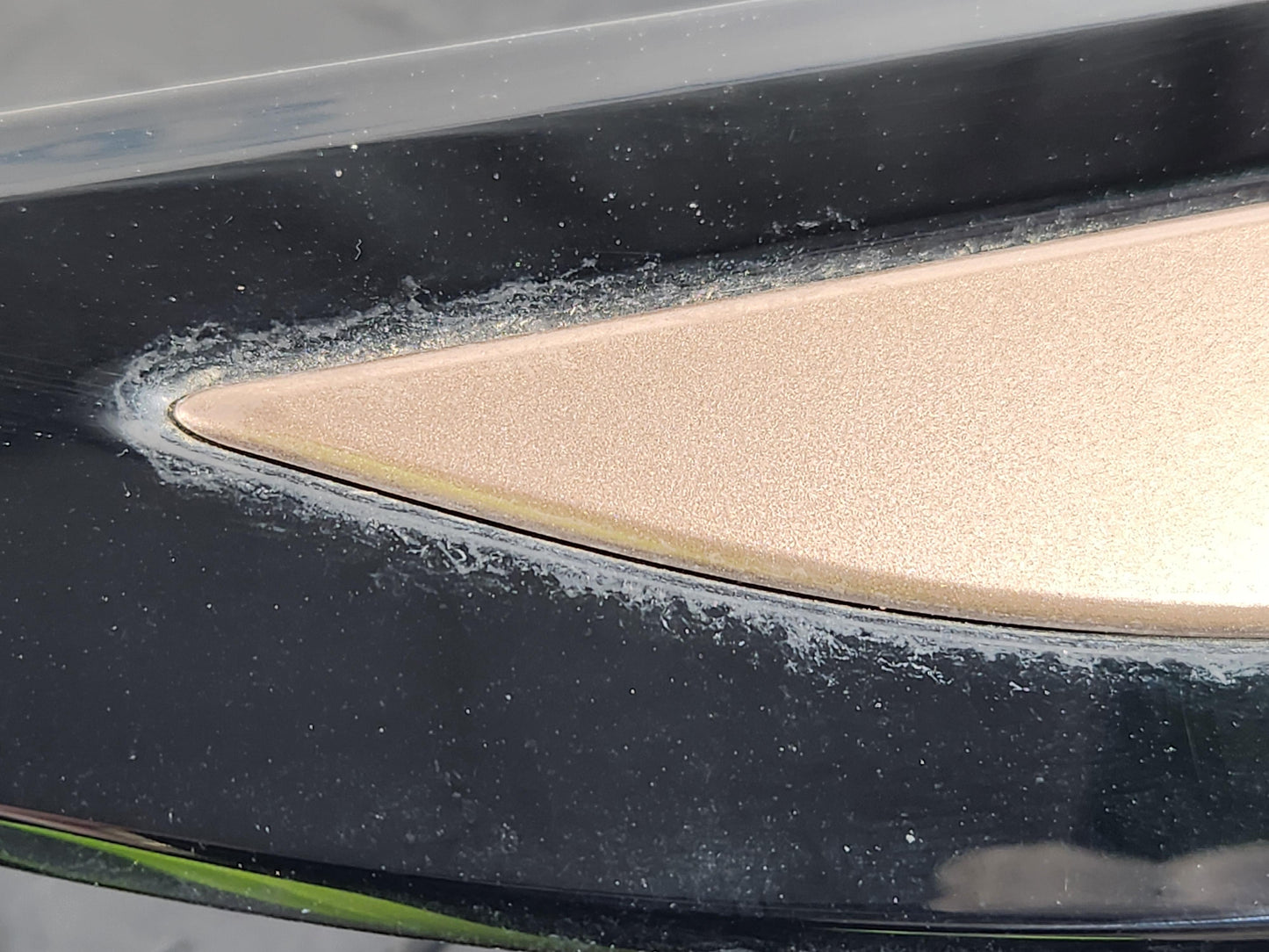 Land Rover Range Rover Evoque SUV Front Right Fender Trim Damaged K8D229426AB