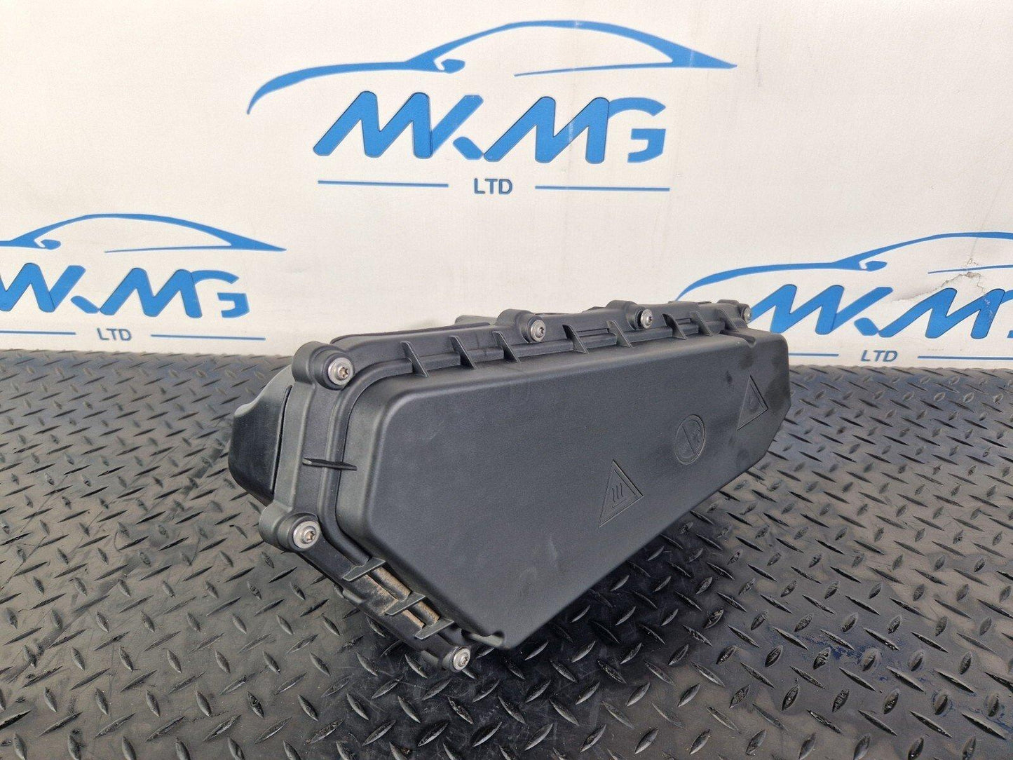 12-18 BMW 4 SERIES F36 M-SPORT ECU COMPUTER BOX HOUSING COVER PROTECTION 8509916