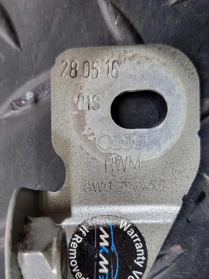 16-19 AUDI A4 AVANT B9 S-LINE FRONT RIGHT DRIVER SIDE WING BRACKET 8W0821470