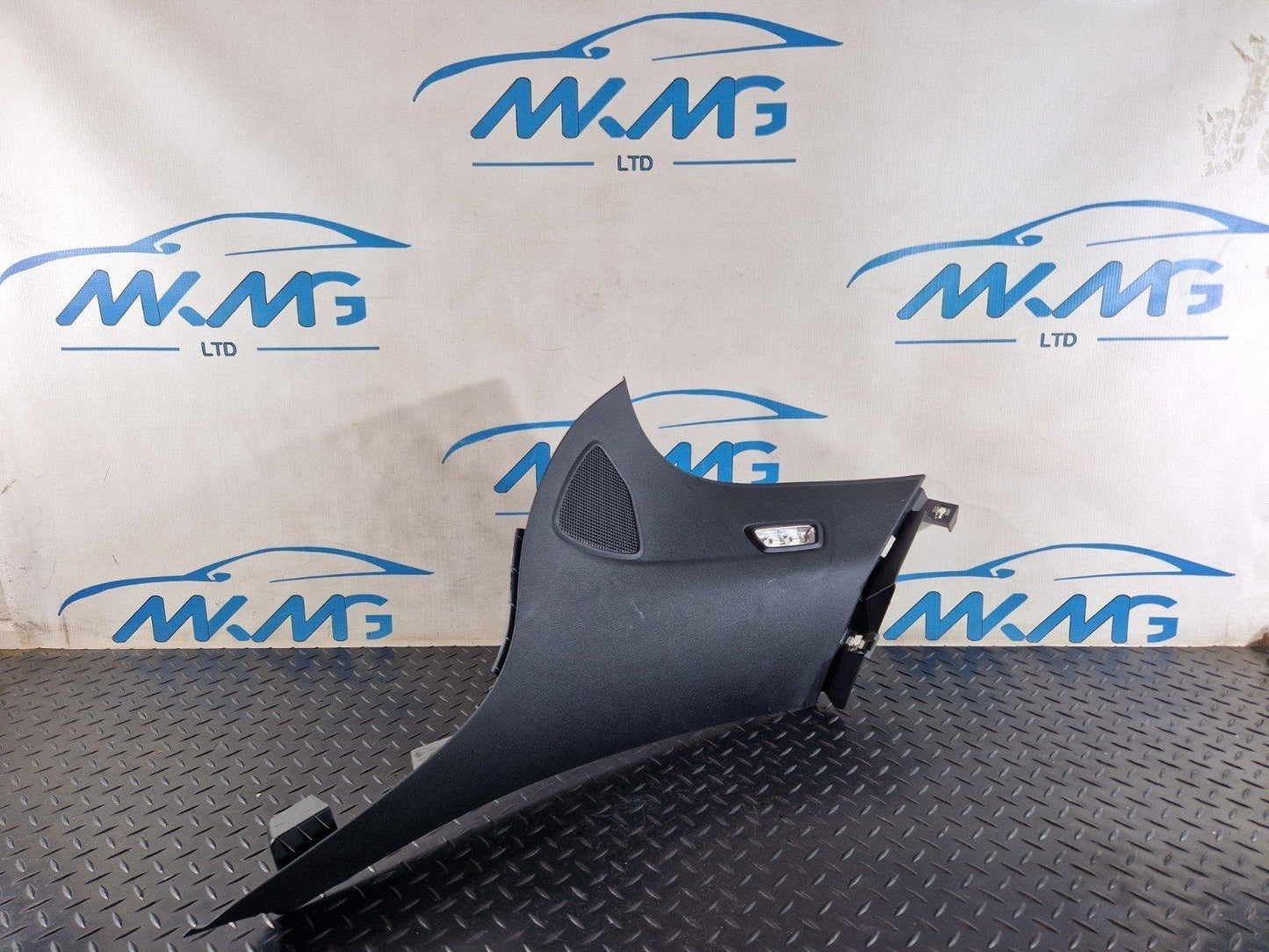 16-22 MERCEDES BENZ X253 GENUINE RIGHT O/S PILLAR TRIM A0009064401