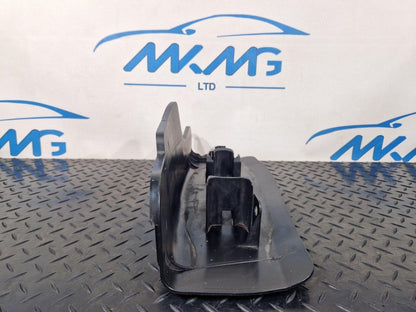 16-19 AUDI A4 B9 REAR LEFT SIDE CONTROL ARM COVER TRIM 8W0505415D