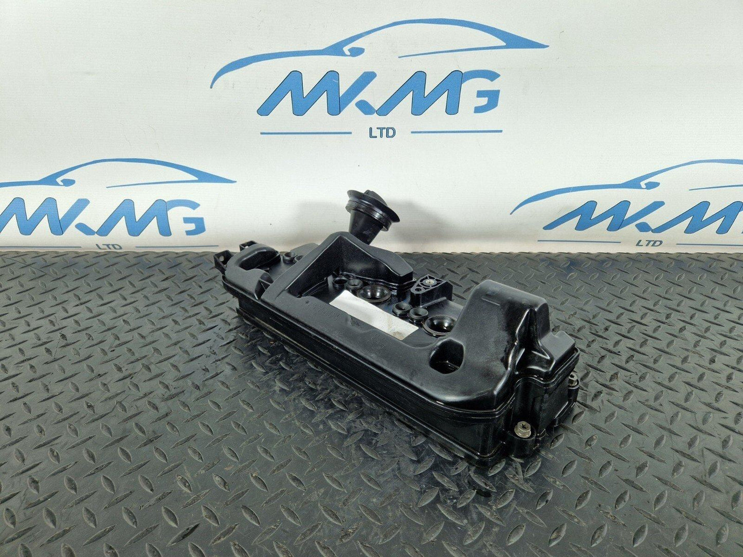 15-18 AUDI A7 4G GENUINE 3.0 TDI LEFT ENGINE ROCKER HEAD COVER 059103469CG
