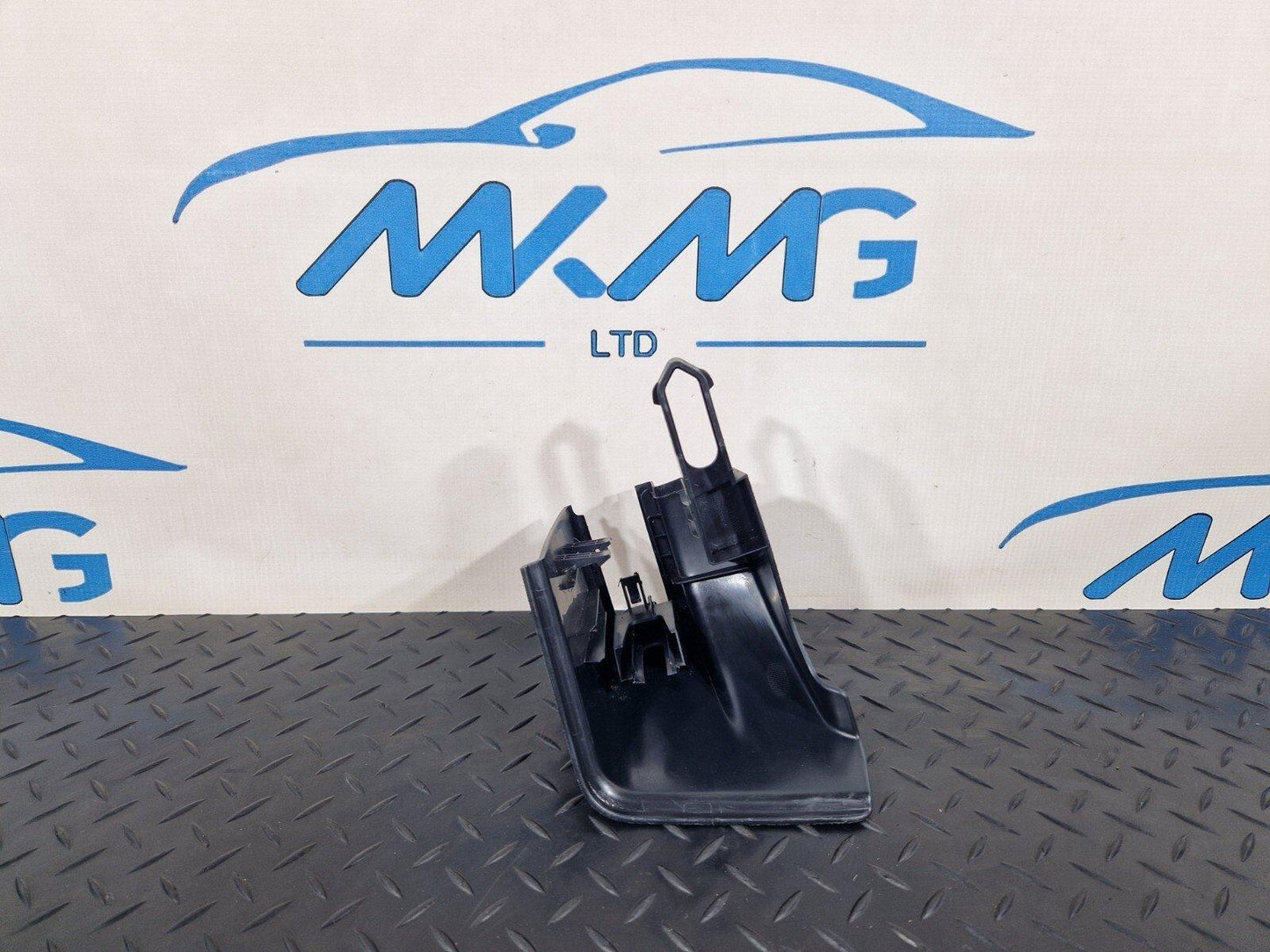 19-ON MERCEDES BENZ B CLASS W247 FRONT SEAT GUIDE RAIL COVER TRIM A2479190500