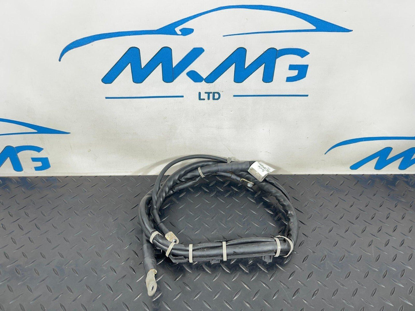 14-21 MERCEDES BENZ C300h W205 GENUINE PREFUSE BOX CABLE HARNESS A2054403136
