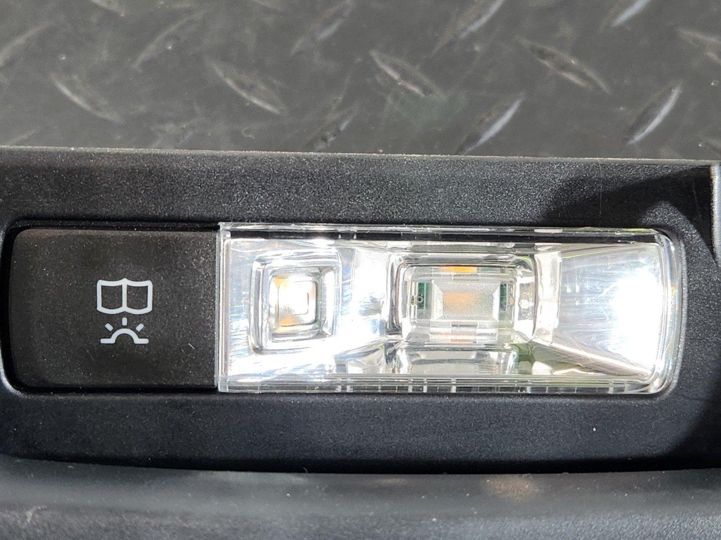 19-ON MERCEDES B CLASS W247 FULL SET OF 4 INTERIOR ROOF GRAB HANDLES A0998150100