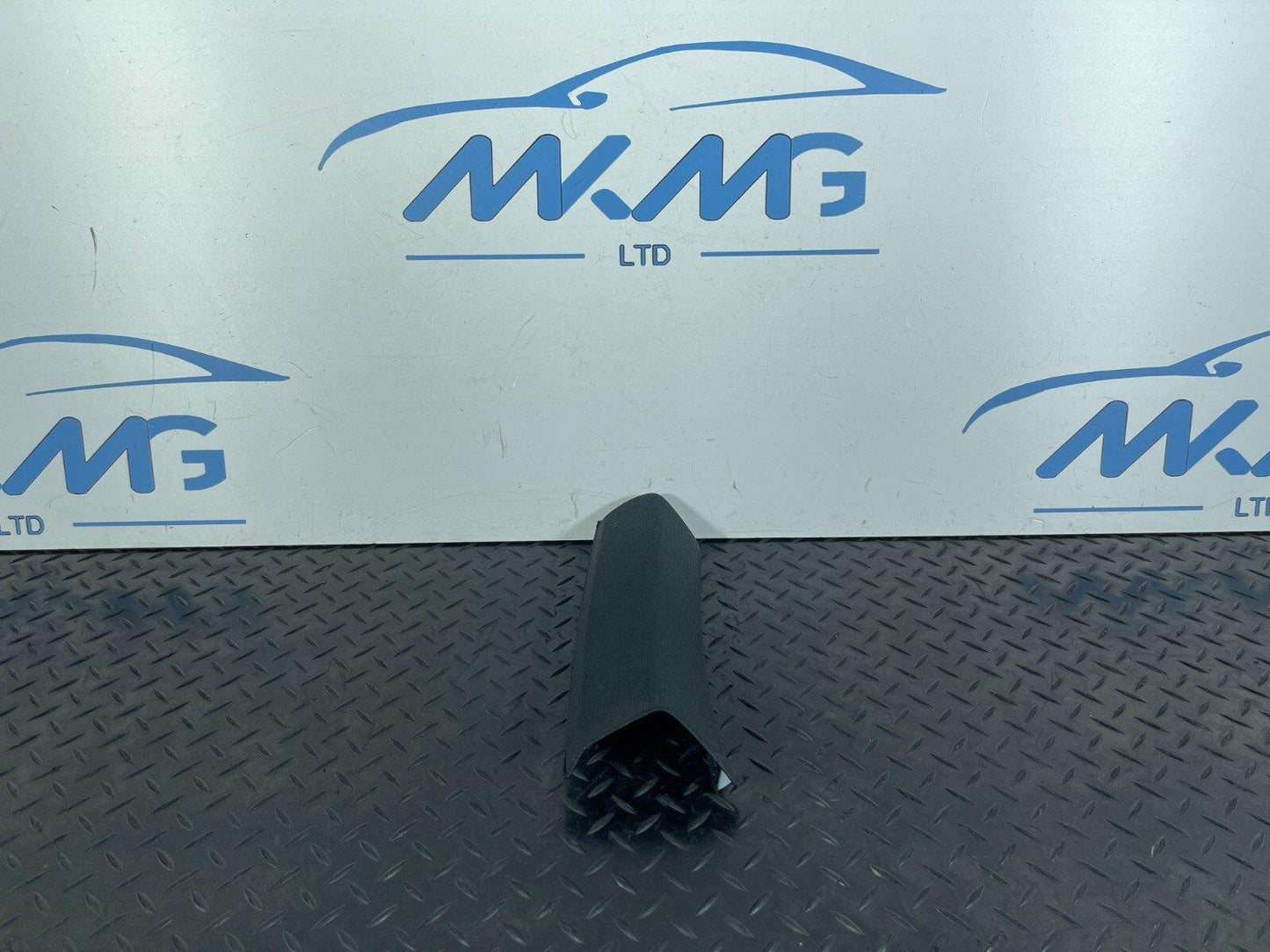16-23 AUDI A5 F5 S-LINE INTERIOR C-PILLAR RIGHT TRIM COVER BLACK 8W8867242