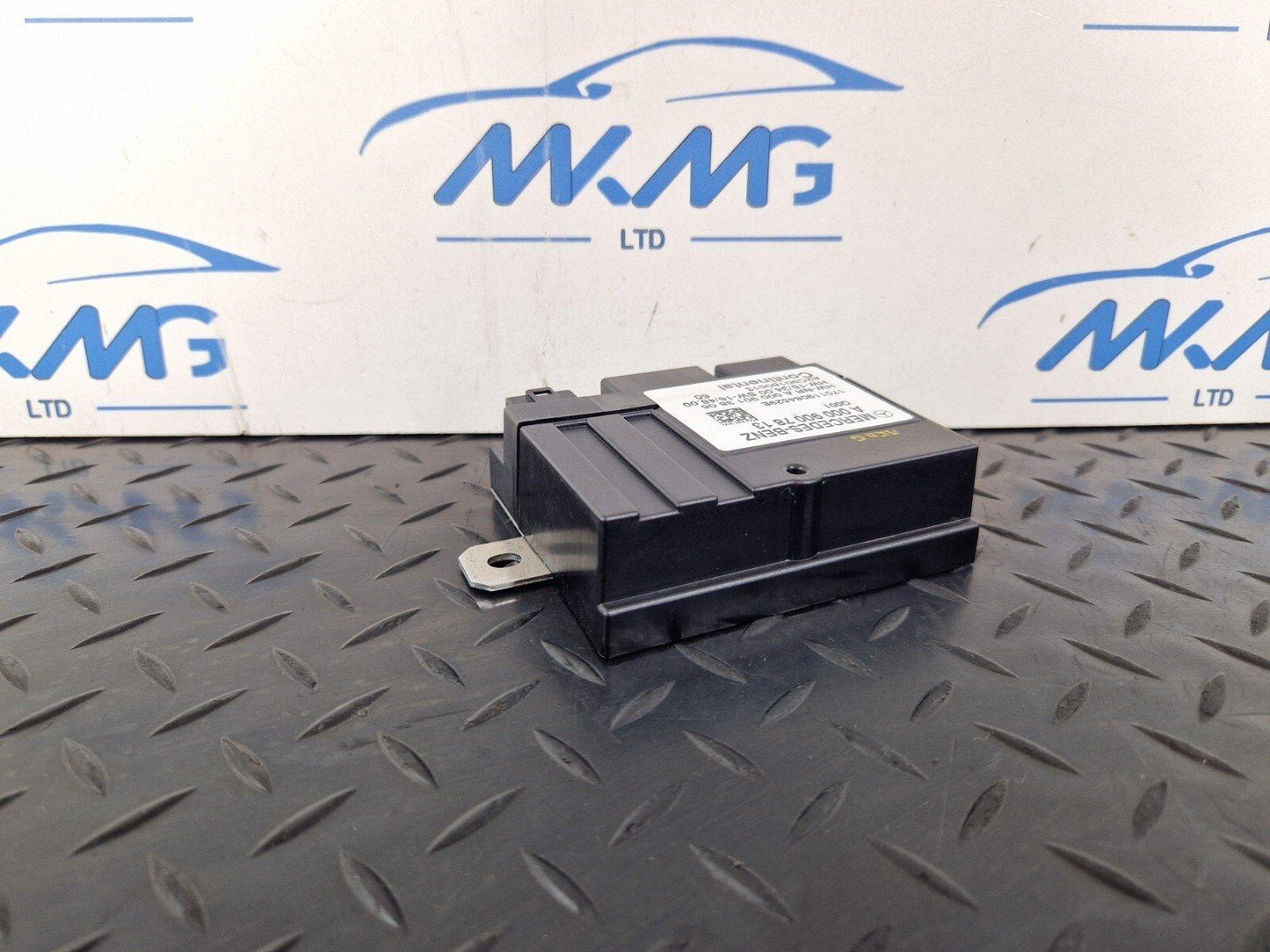 14-21 MERCEDES BENZ C300h W205 OEM FUEL PUMP CONTROL MODULE A0009007813