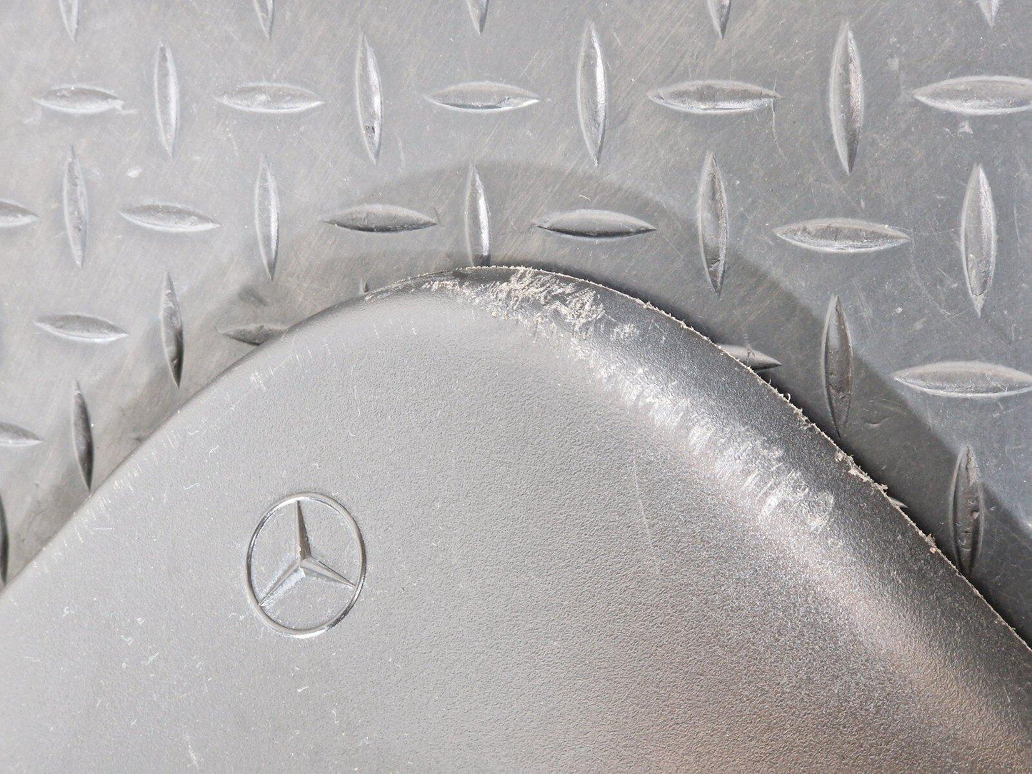 14-21 MERCEDES BENZ C200 W205 SALOON/ESTATE REAR MUD FLAP O/S/N/S A2058900178