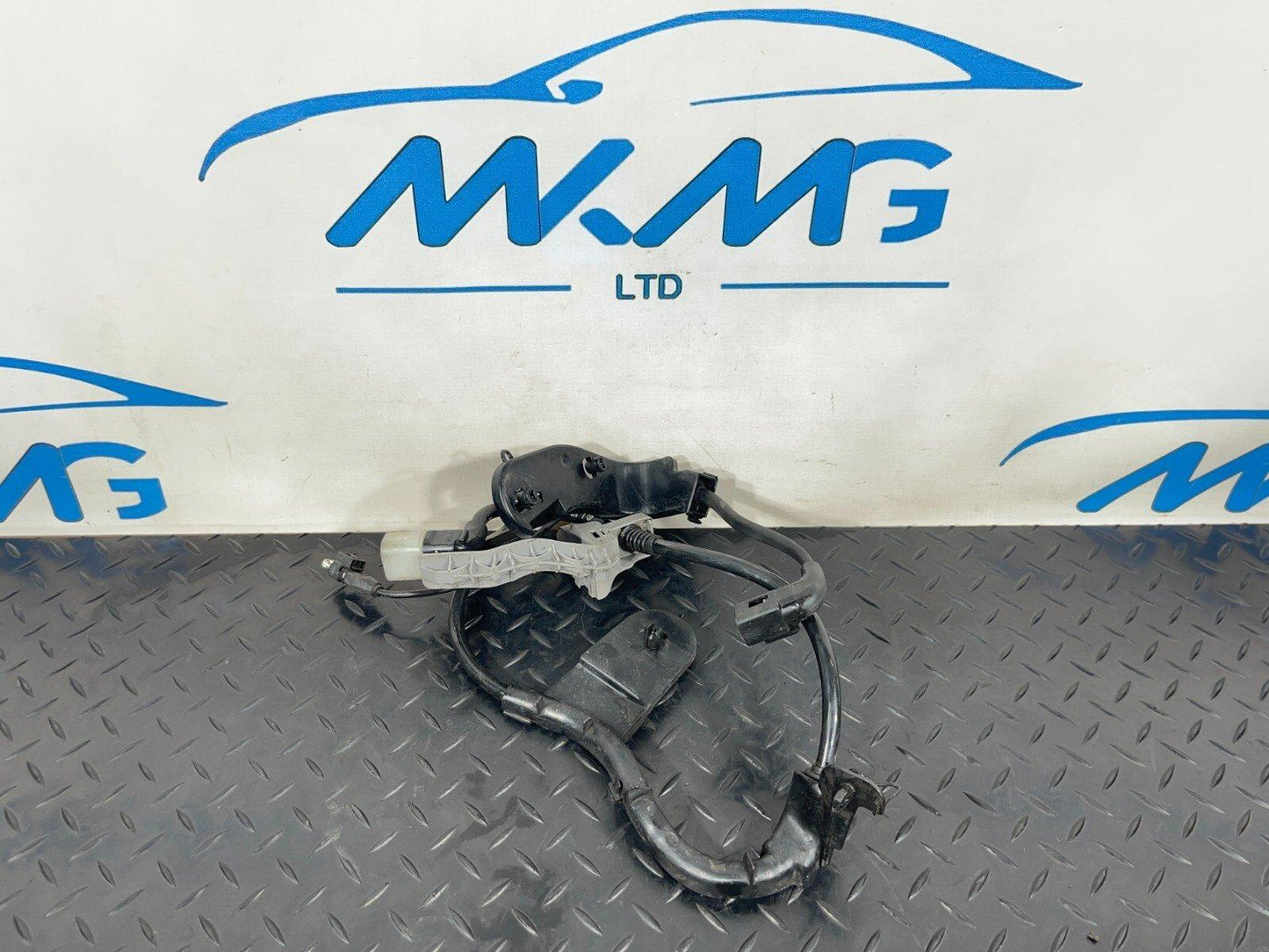 19-ON MERCEDES A CLASS EQ W177 V177 NEARSIDE REAR ABS WIRING LOOM A2475401100
