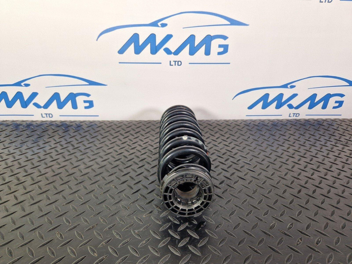 14-21 MERCEDES BENZ C220d W205 REAR SPRING COIL LEFT & RIGHT A2053280337
