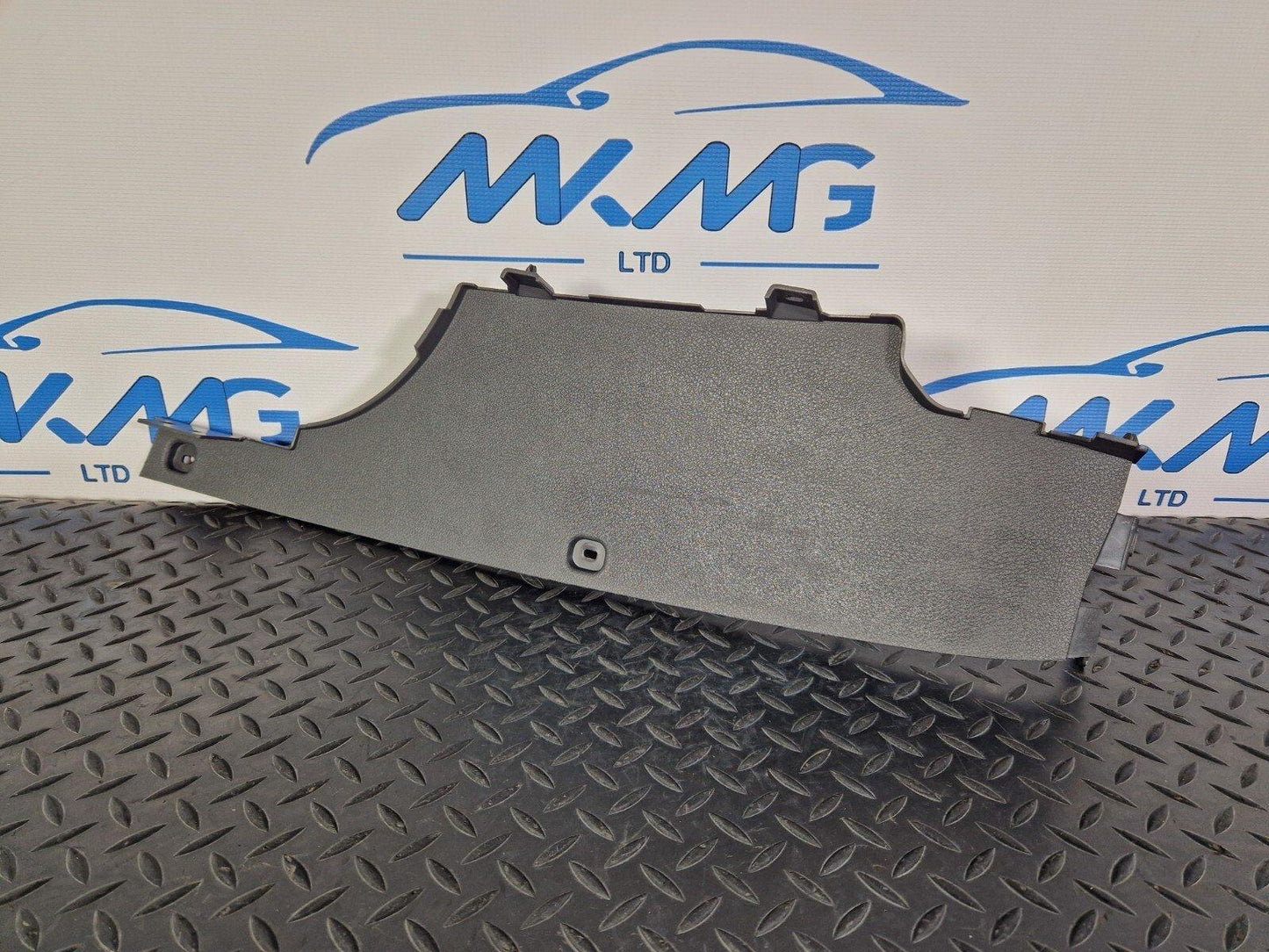 18-ON MERCEDES SPRINTER W907 W910 DASHBOARD INSTRUMENT PANEL STOWAGE TRAY COVER